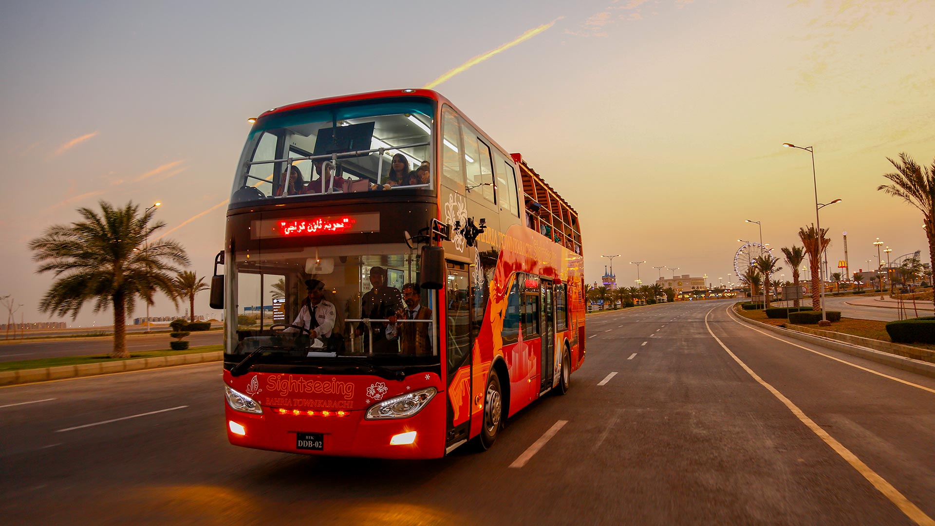 Explore the Beauty of Bahria Town Karachi with Sightseeing Bus